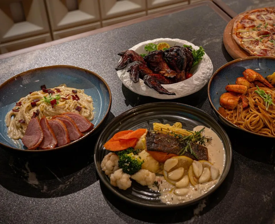 A table of Chefway dishes